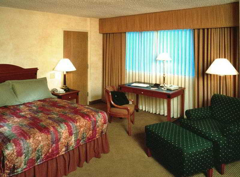 فندق شيراتون نورث هيوستن آت جورج بوش إنتيركونتيننتال المظهر الخارجي الصورة